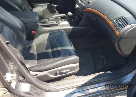 2011 Honda Accord 2.4 Ex-L из США, поврежденный, VIN 1HGCP2F8XBA012804